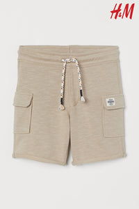 Leg-pocket shorts